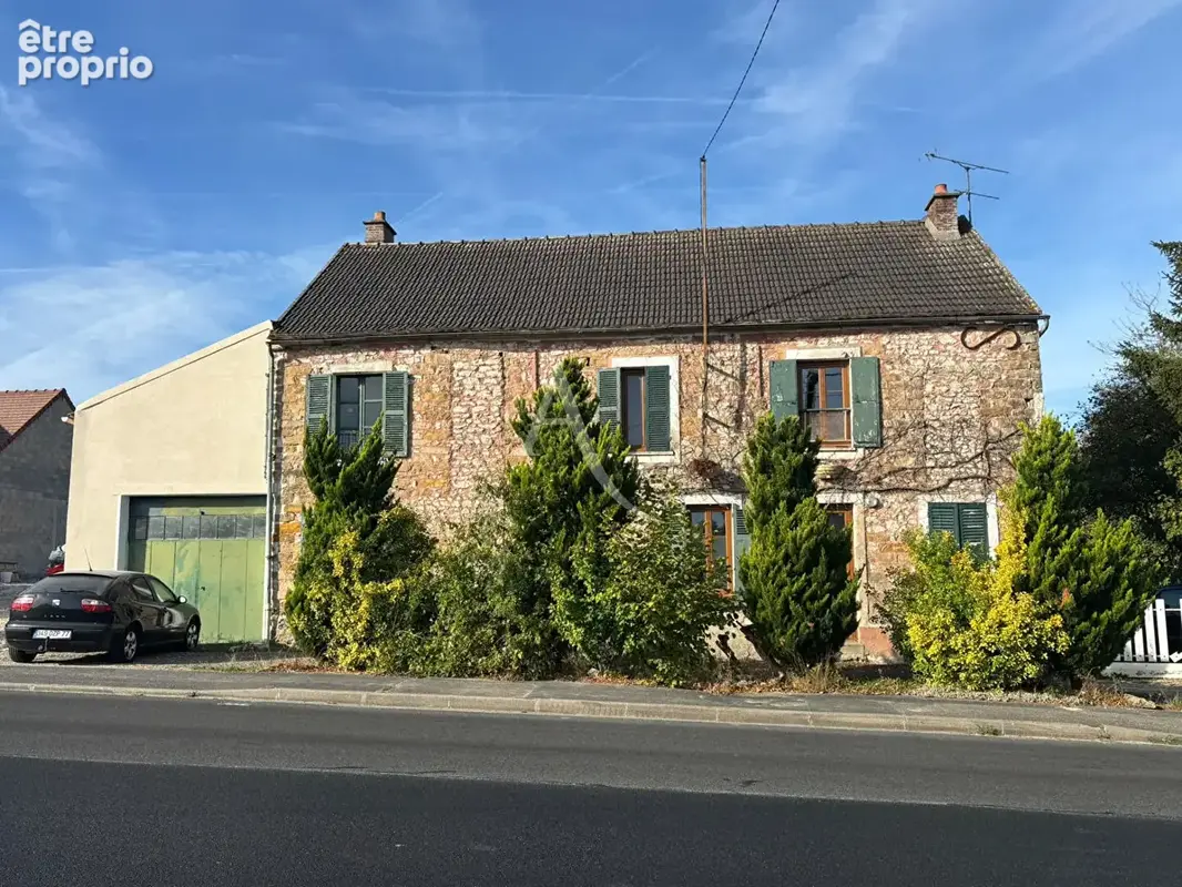 Maison à LE CHATELET-EN-BRIE