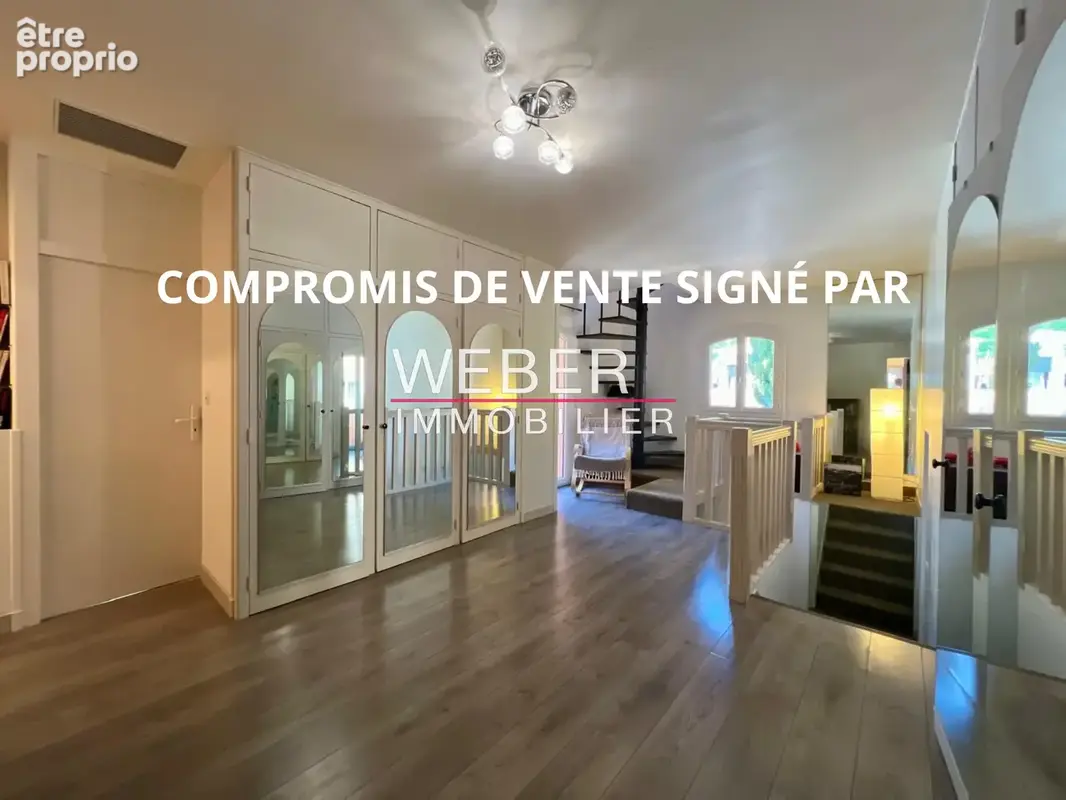 LE REVEST LES EAUX - Maison 182 m2 - 4 chambres Terrain 808 m2 - photo 11