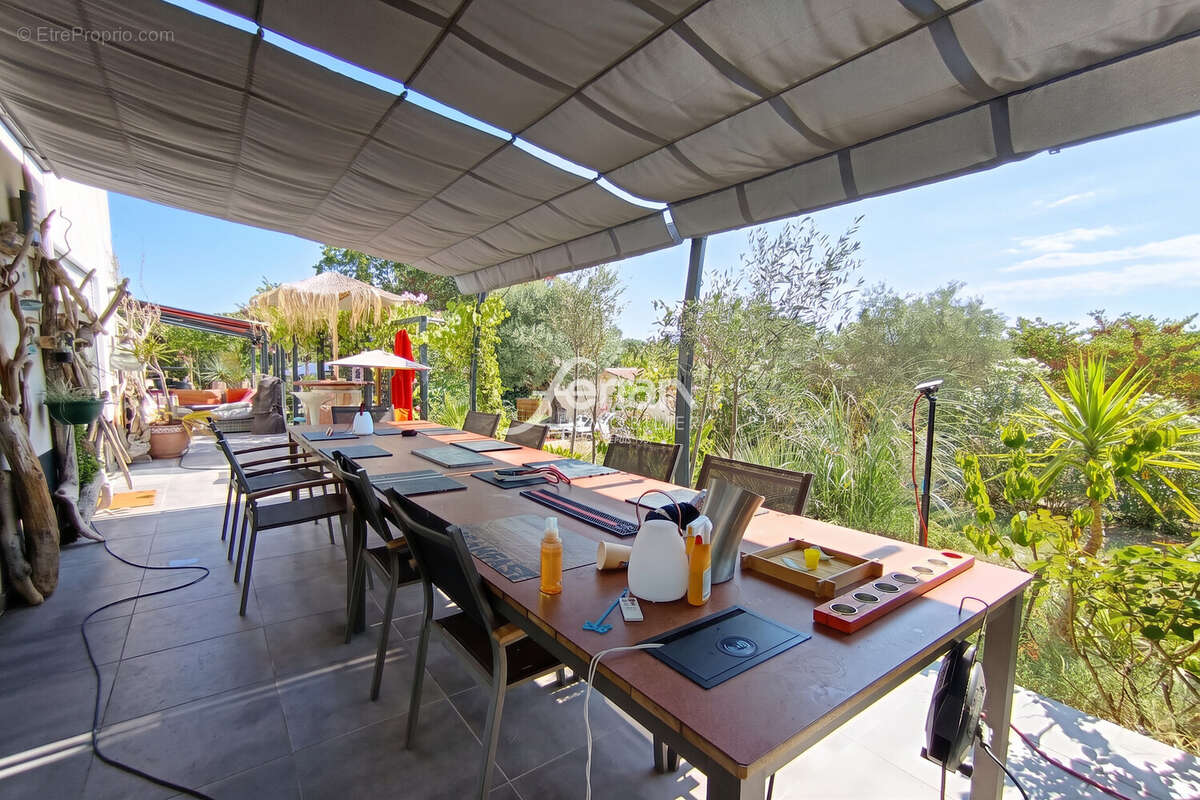 Maison 238 m² à Draguignan  - photo 7
