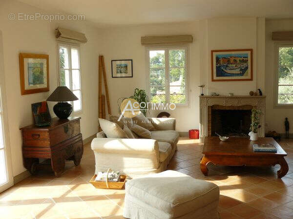 La seyne sud - villa d'exception    sur les hauteurs de la seyne-sur-mer - photo 8