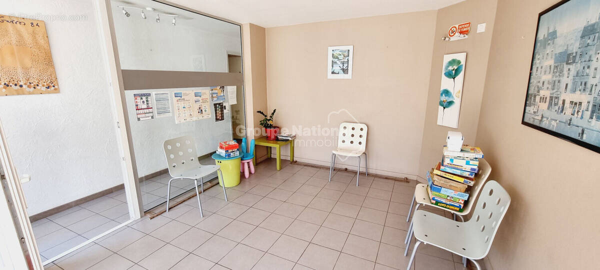 Commerce à BAGNOLS-SUR-CEZE