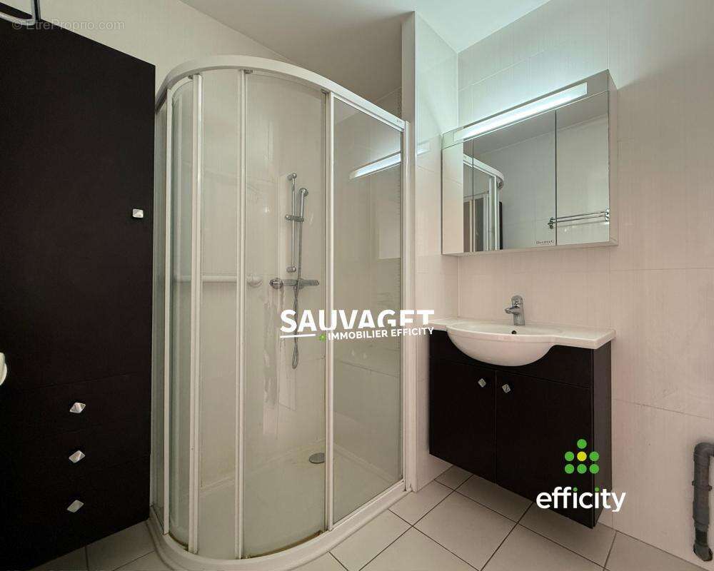 Appartement à REIGNIER