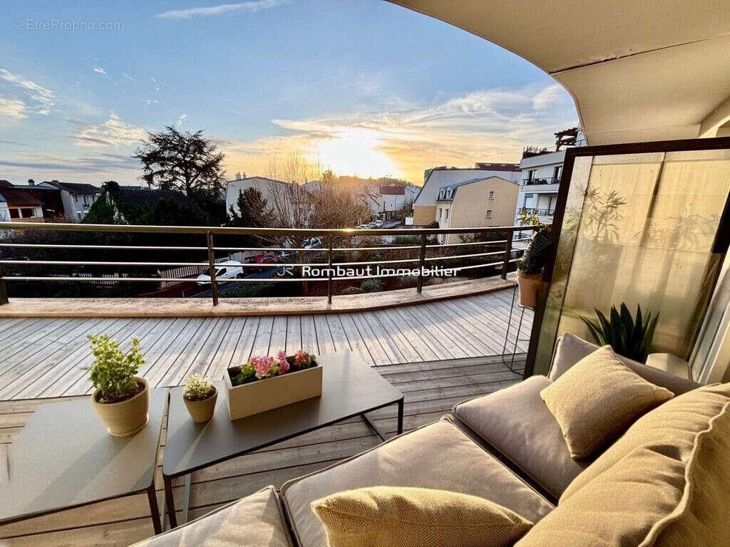 Appartement à SURESNES