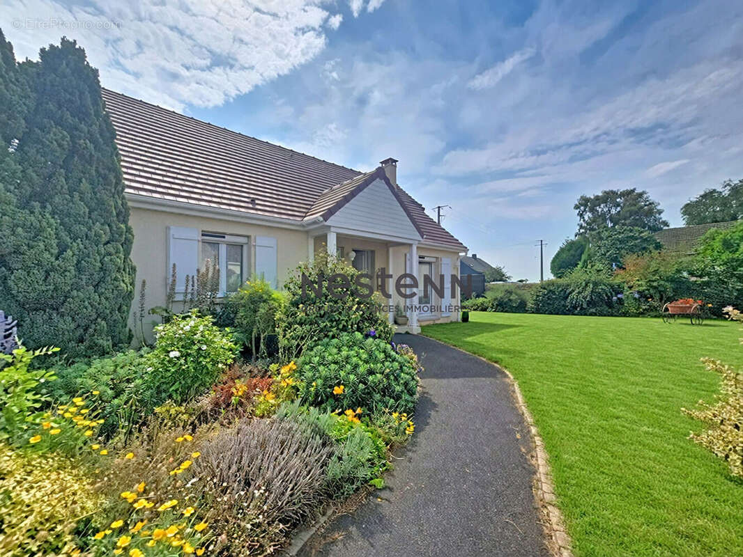 A VENDRE Maison 4 chambres avec vie de plain-pied sous-sol total à Escoville - photo 2