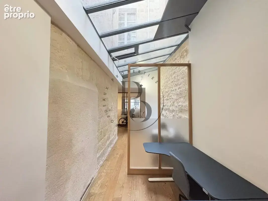 BORDEAUX TRIANGLE - Bureaux T5 avec vitrine - photo 4