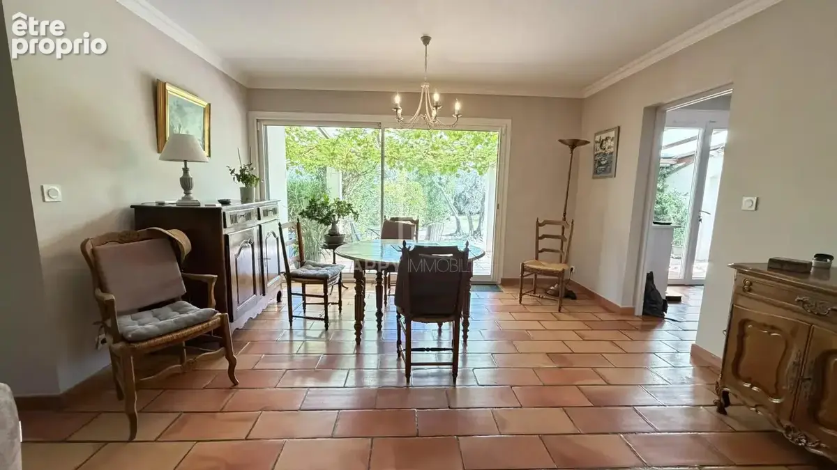 EXCLUSIVITE : Mouriès, proche village et commerces , maison de plain pied - photo 11