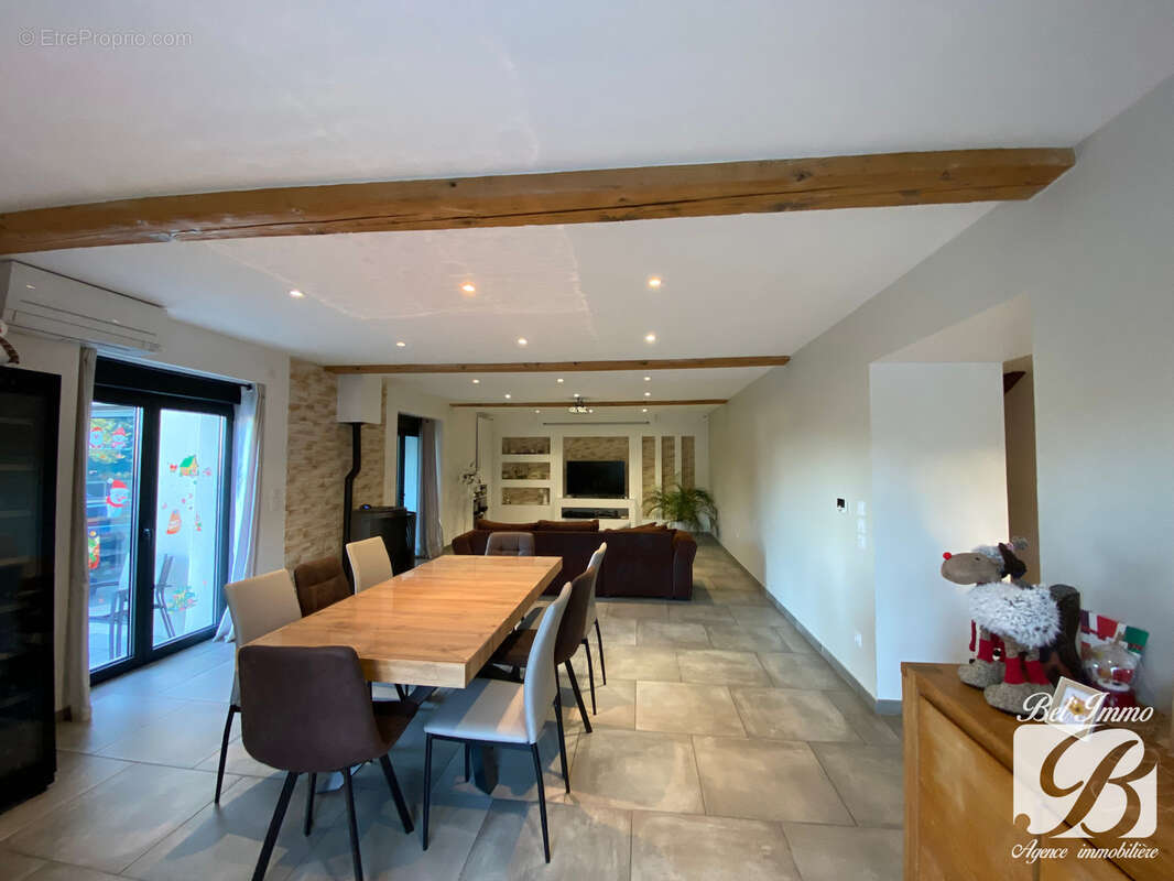 Maison à BOURG-SAINT-CHRISTOPHE