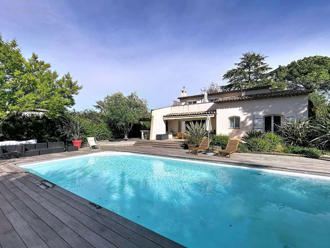 Maison à LA COLLE-SUR-LOUP