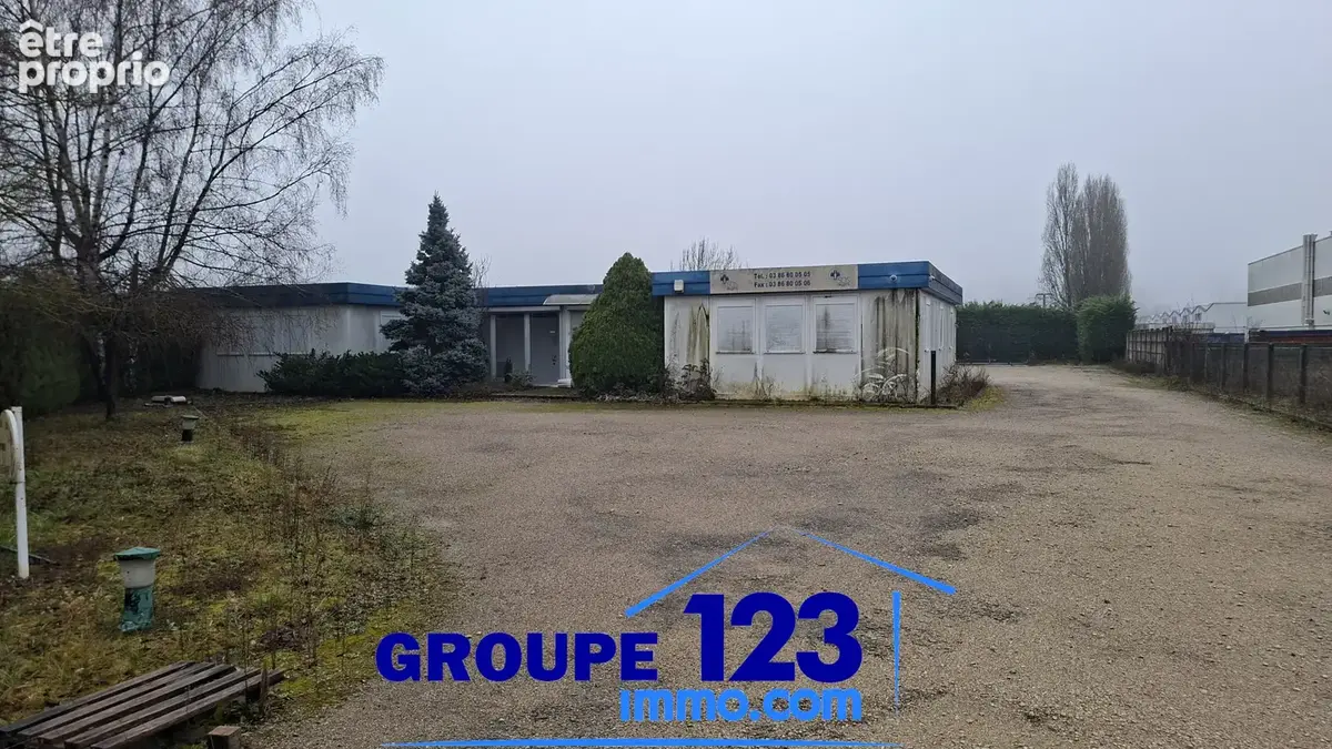 Local commercial à vendre, 212 m2 - photo 11