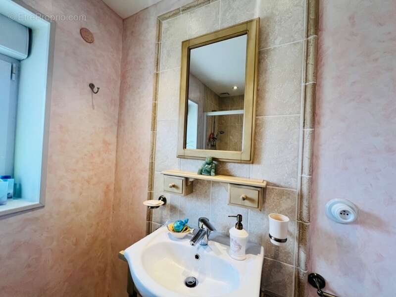 Maison bourgeoise 267m² - photo 18