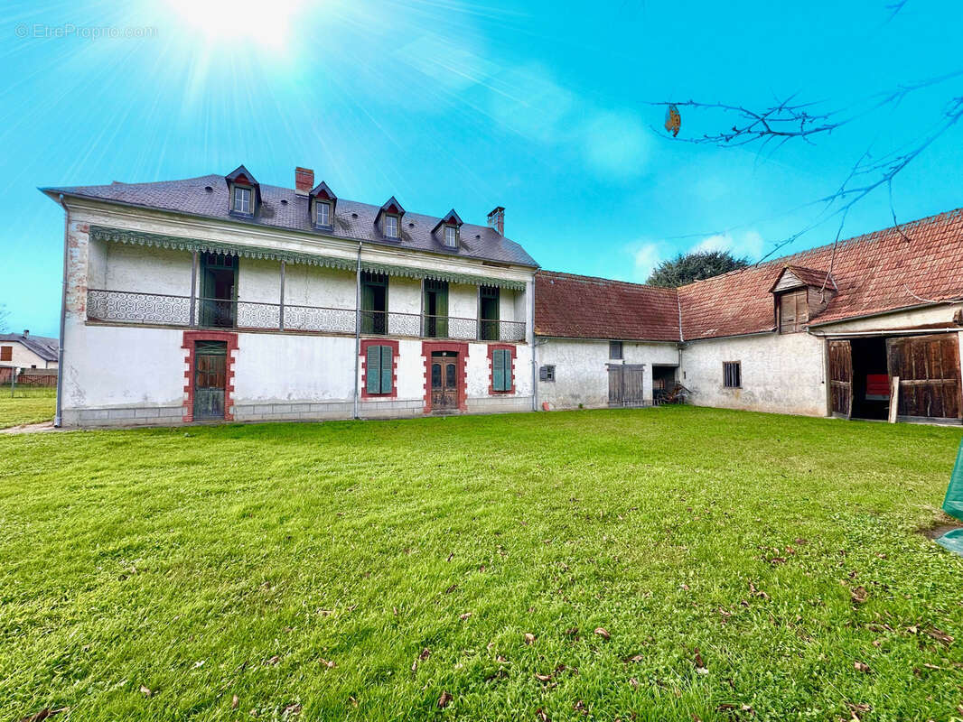 Maison à BERNAC-DEBAT