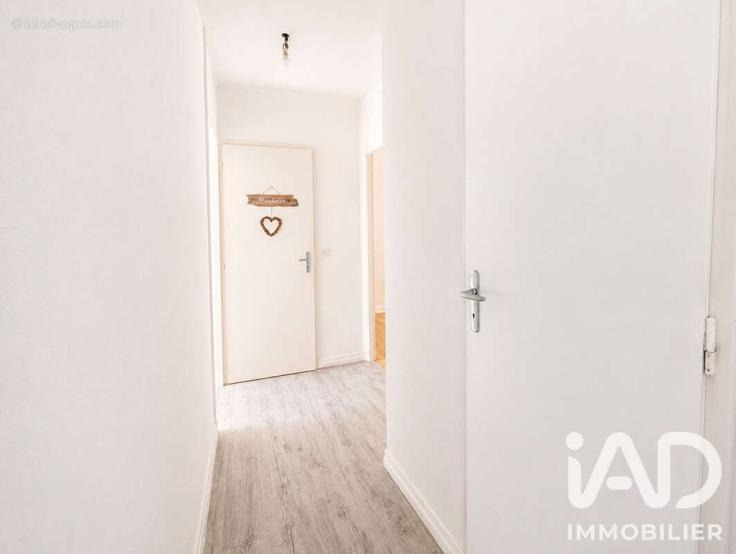 Appartement 62 m² à Reze  - photo 8