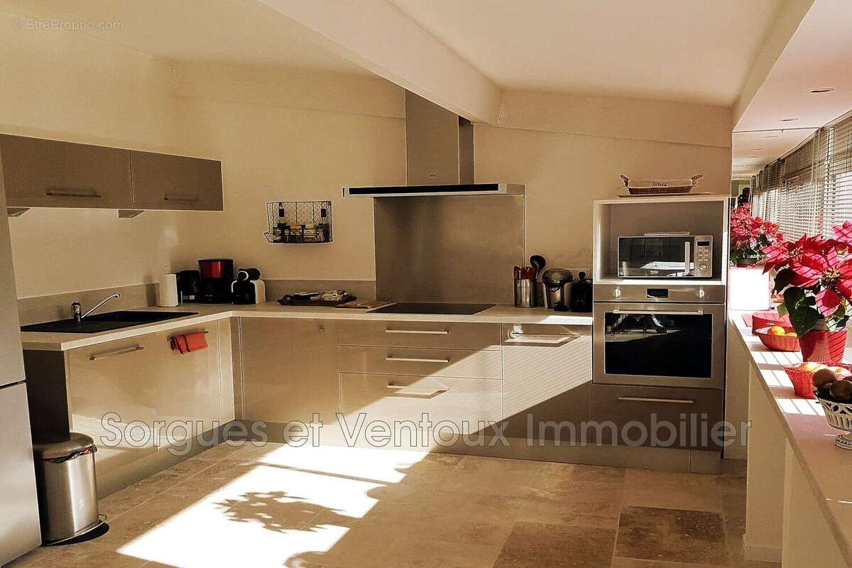 Appartement à L&#039;ISLE-SUR-LA-SORGUE