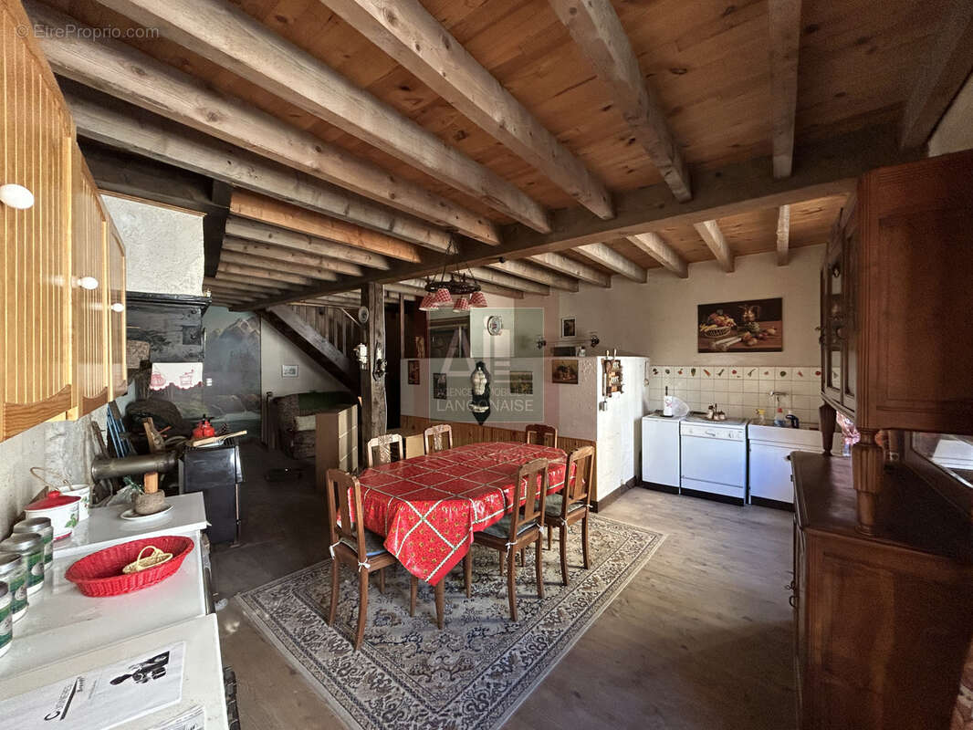 Maison à PRADELLES