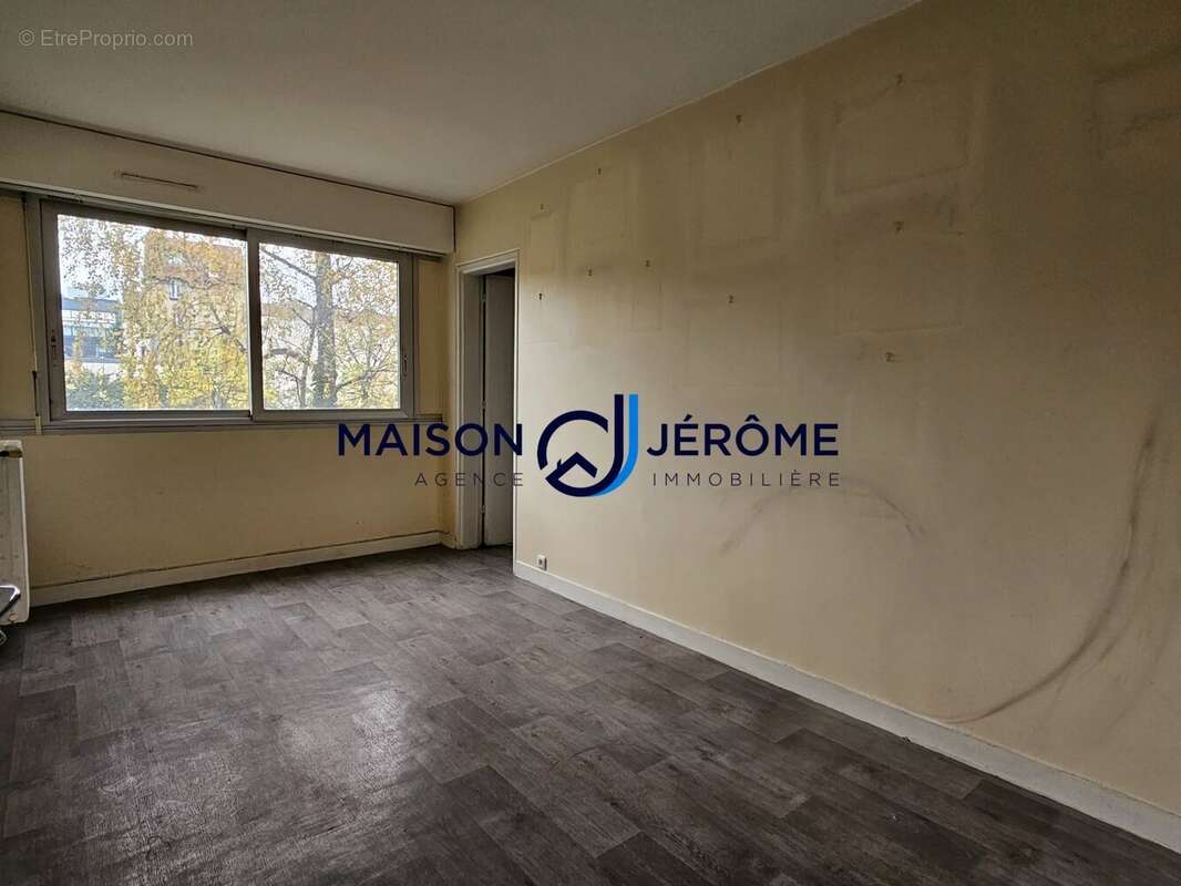 Appartement à CLICHY