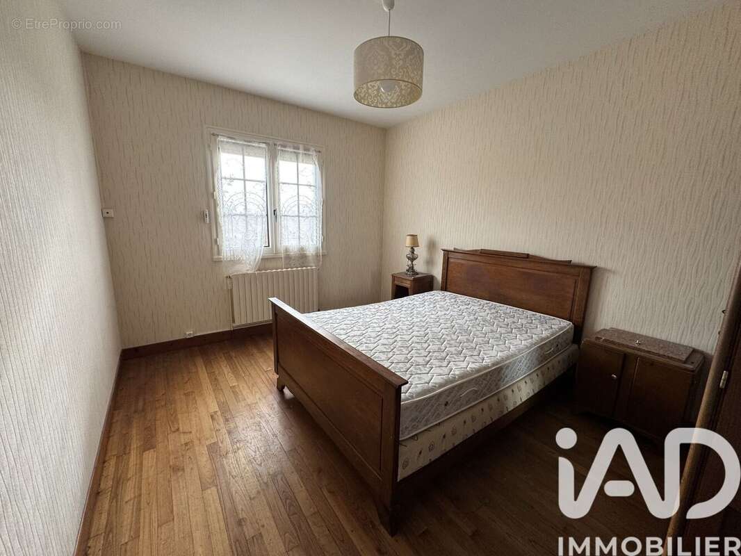 Maison 80 m² à Lussac  - photo 8