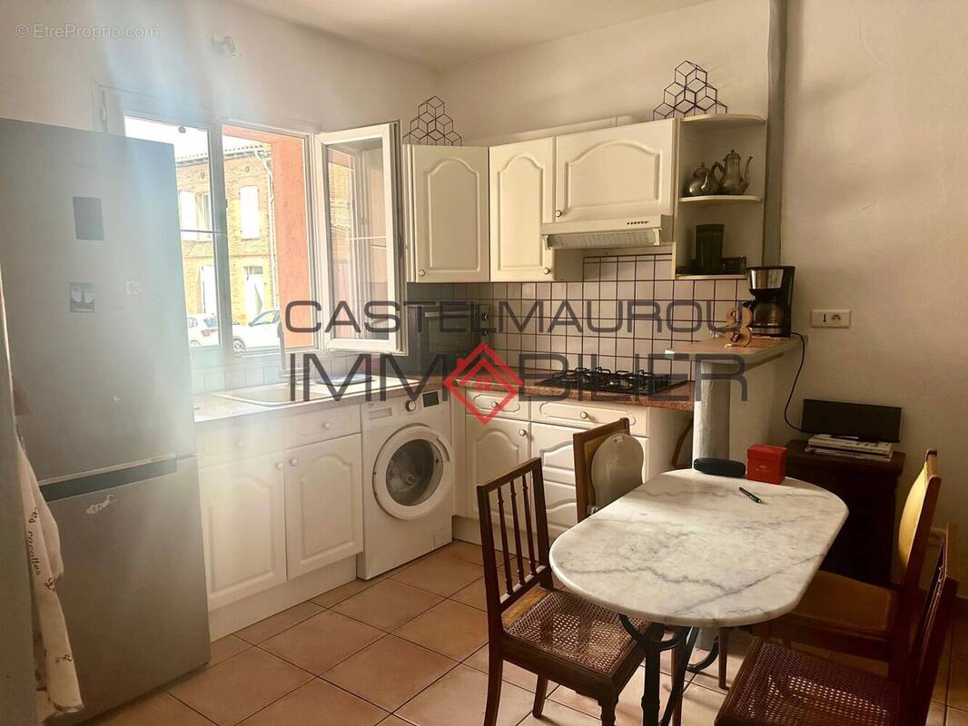 Maison à LAPEYROUSE-FOSSAT