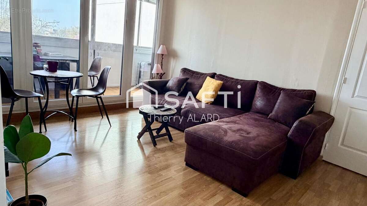 Photo 2 - Appartement à VILLIERS-LE-BEL