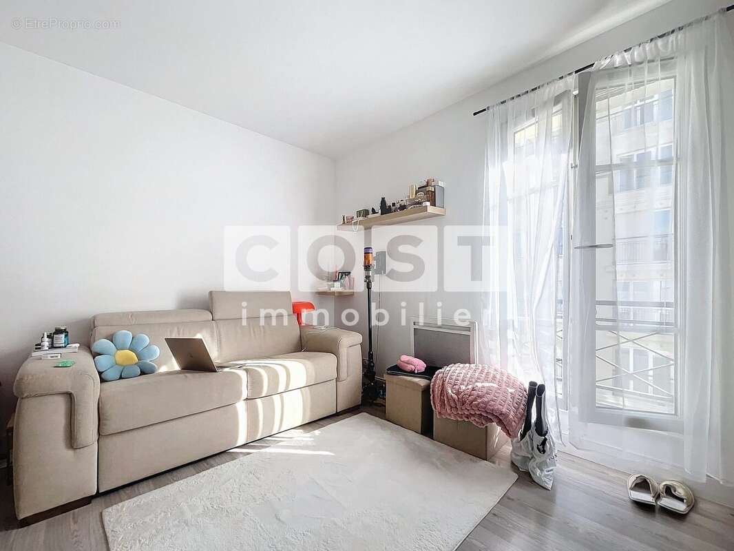 Appartement à LEVALLOIS-PERRET