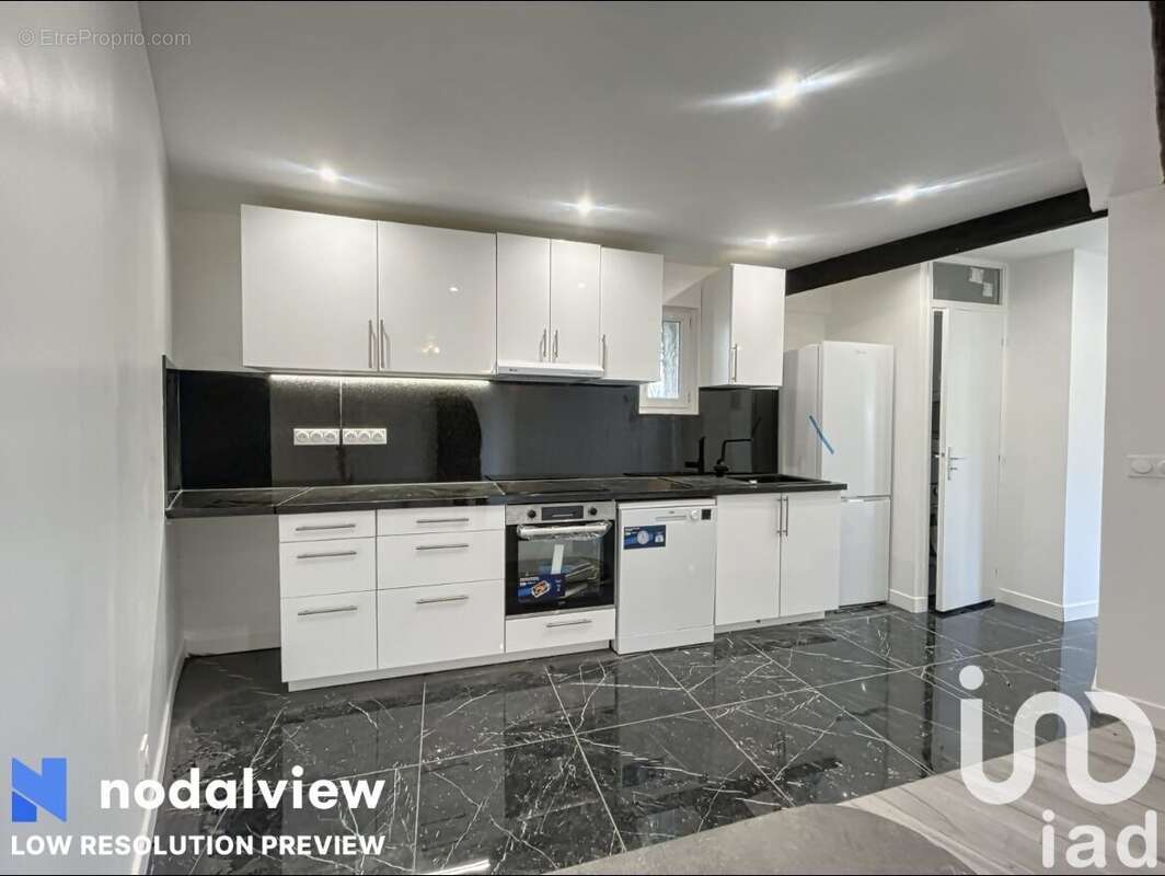 Photo 2 - Maison à SAINT-MAUR-DES-FOSSES