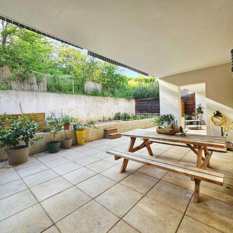 Appartement à MARSEILLE-11E