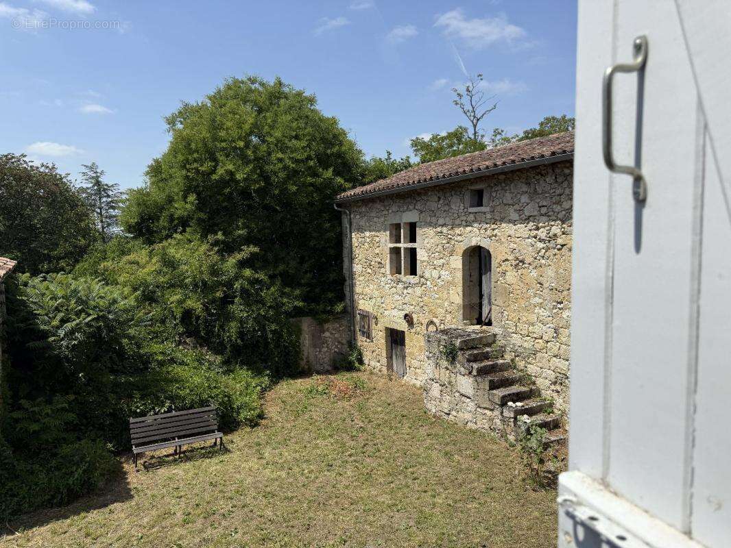 Maison à LA ROMIEU