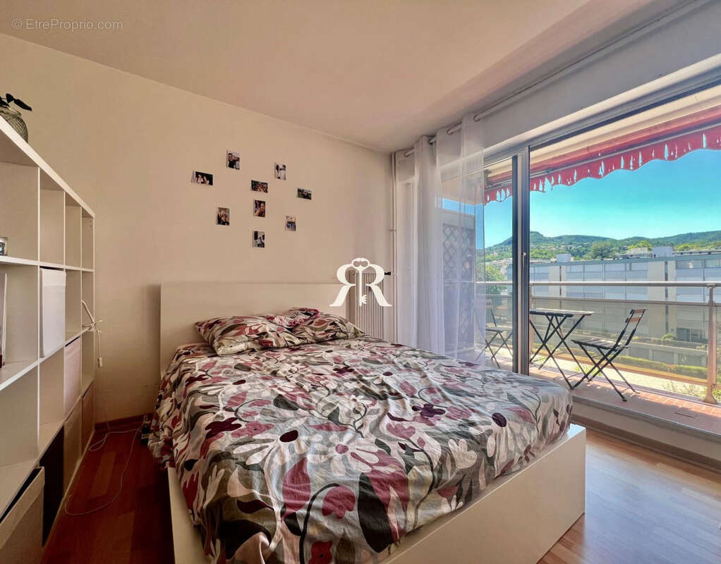 Studio meublé avec balcon et parking   secteur les salins / limite chamalières - photo 4