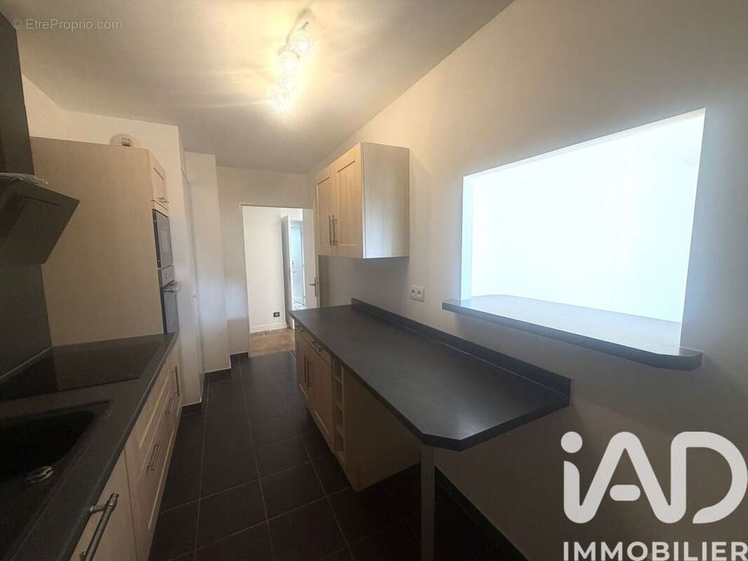 Photo 8 - Appartement à LE PLESSIS-TREVISE