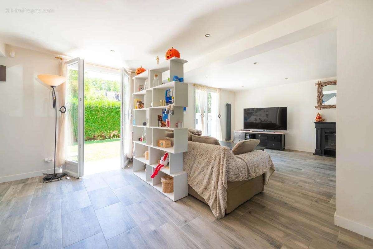 Maison familiale rénovée 4 chambres, environnement bucolique à Saint-Arnoult-en-Yvelines - photo 16