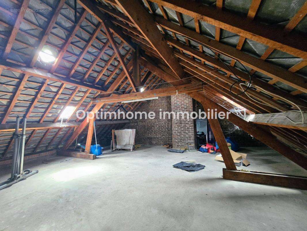 Exclusivité - Idéal investisseur - Maison GMF avec garage & jardin clos - Caudry 59540 - photo 12