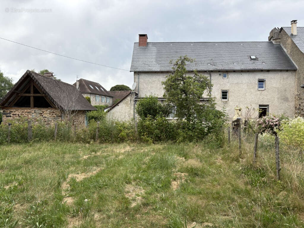 Maison à LA PORCHERIE