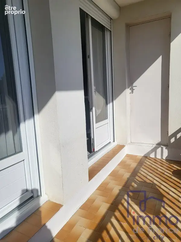 Appartement 77 m² à Sury-Le-Comtal  - photo 7