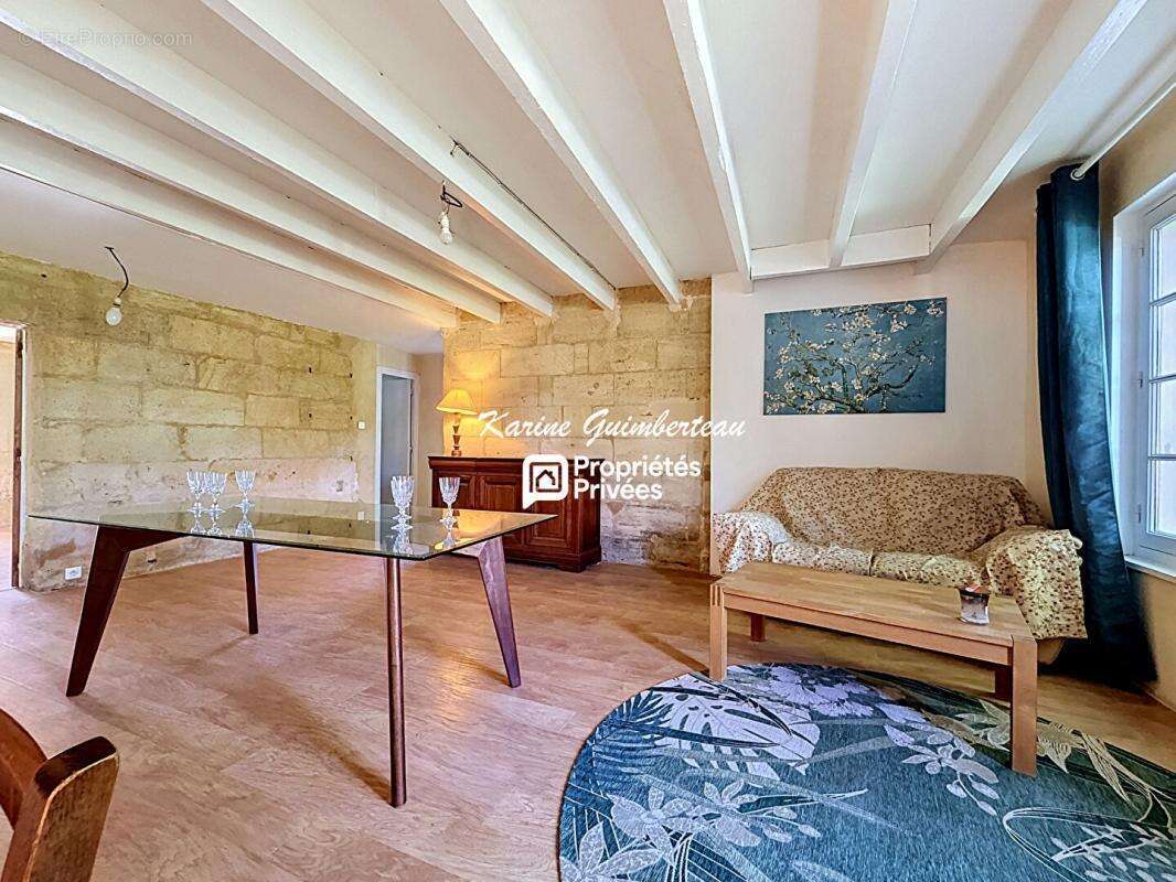 Maison à MONTAGNE