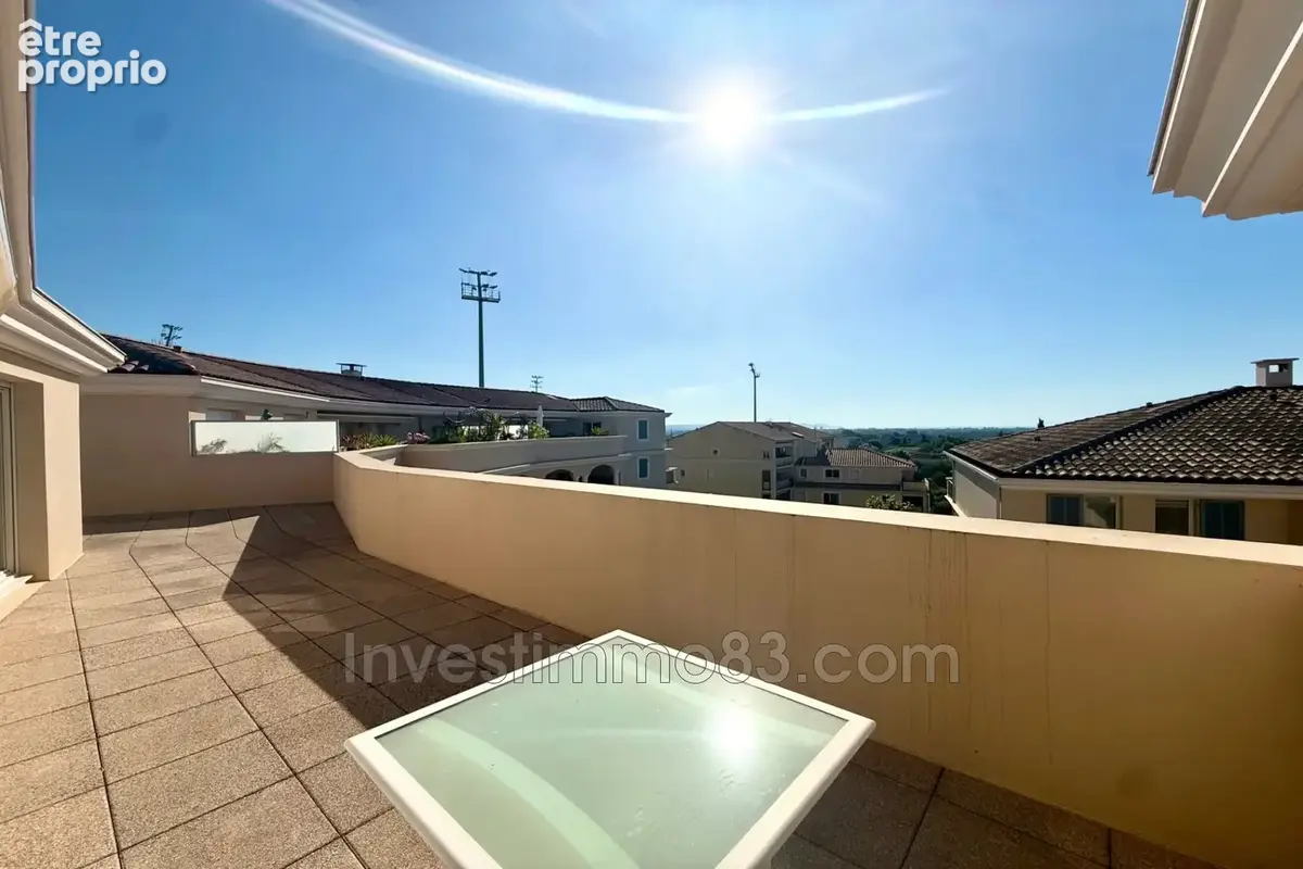 Appartement à HYERES