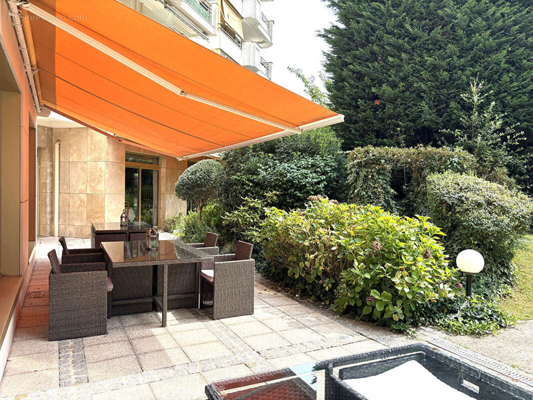 Appartement à LEVALLOIS-PERRET