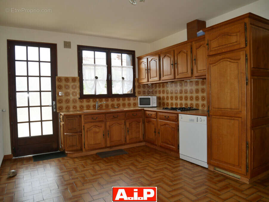 Maison à MONCOUTANT