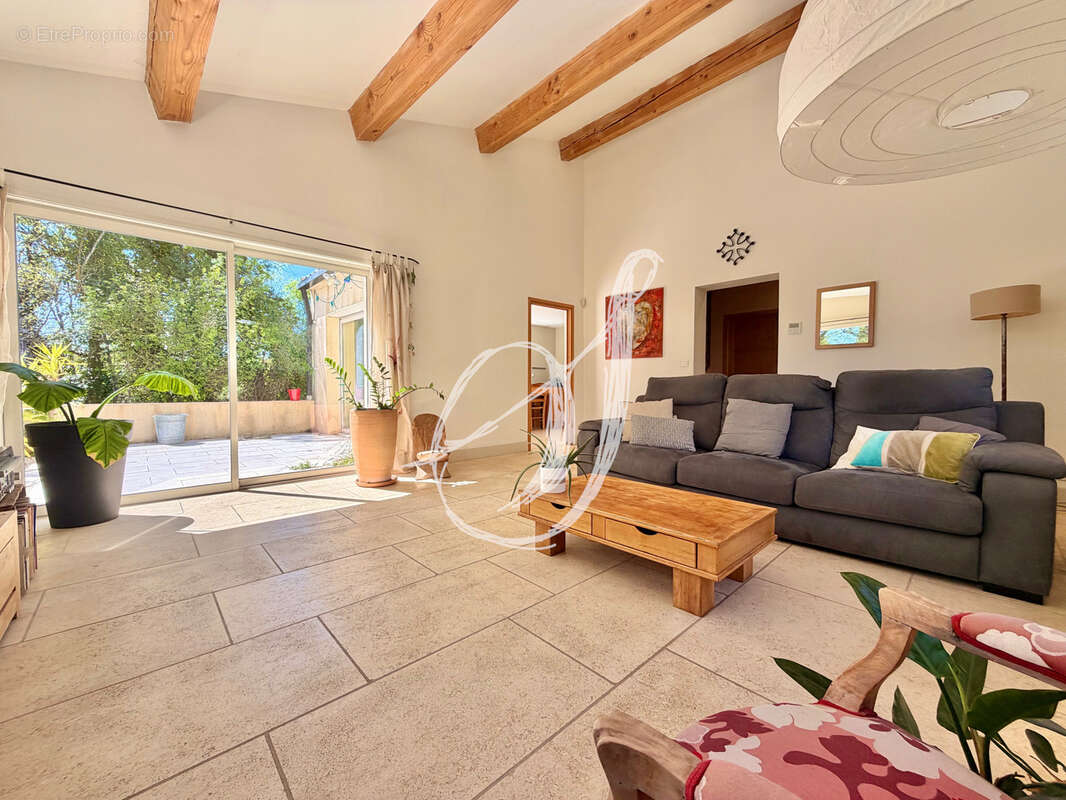 Maison à COURNONTERRAL