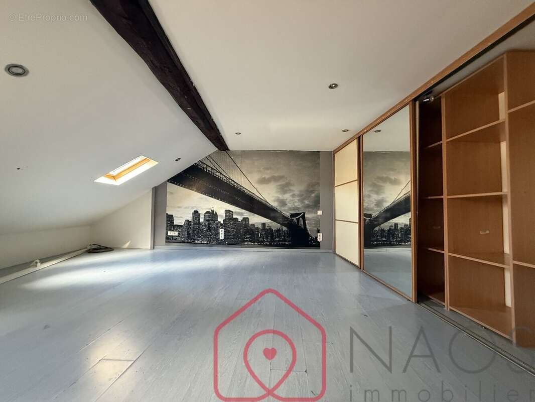 Appartement T2 de 66 m²  Dernier étage  Centre-ville de Sedan - photo 6