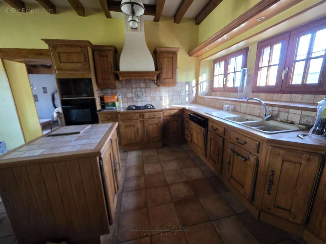 Maison à CORQUILLEROY