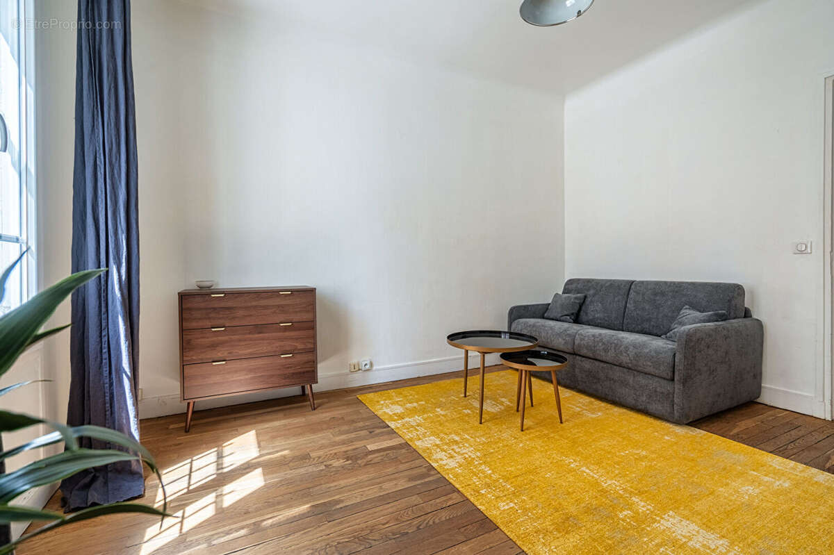 Appartement à PARIS-11E