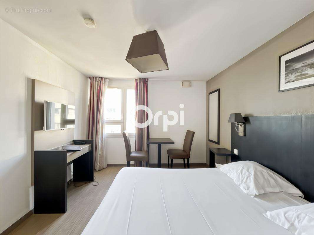 Appartement à MARSEILLE-4E