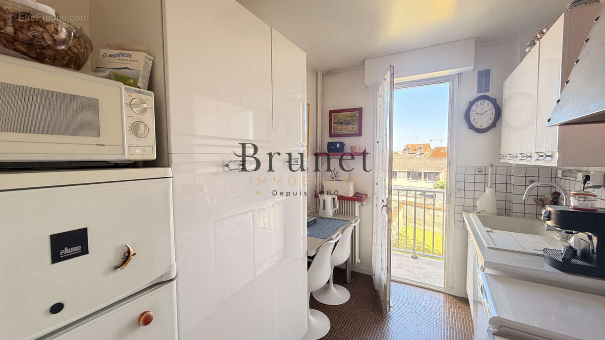 Appartement à SAINT-MAUR-DES-FOSSES