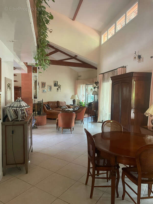 Maison-177m2-villeneuve les bouloc - photo 3