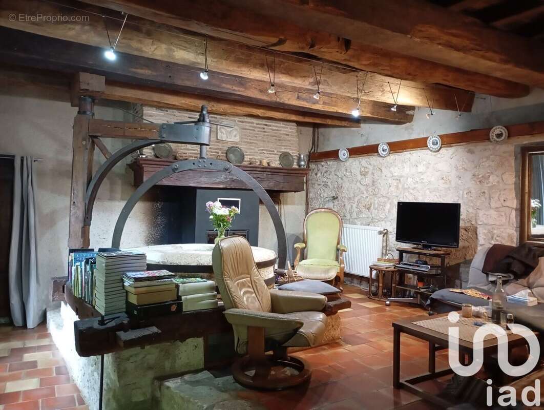 Photo 9 - Maison à SAINT-BEAUZEIL