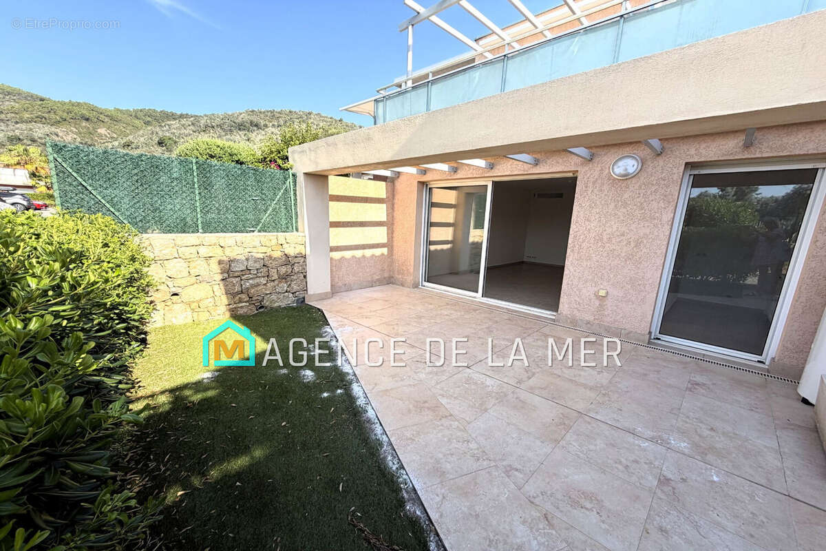 Appartement à MANDELIEU-LA-NAPOULE