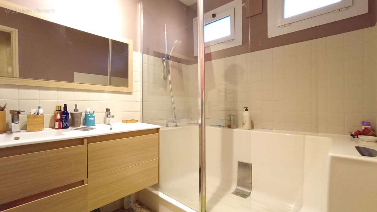 Maison à OCTEVILLE-SUR-MER