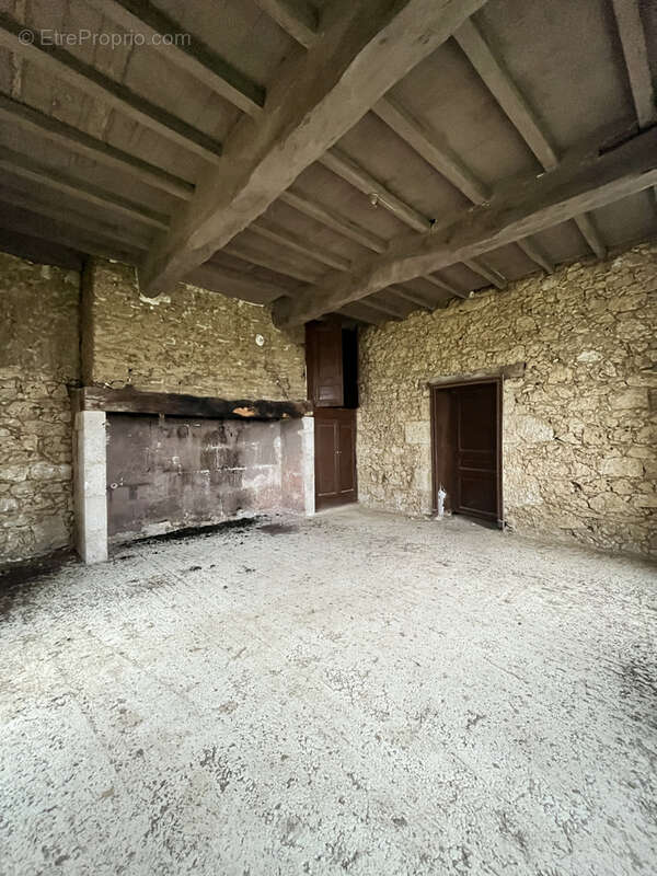 Maison à MAUVEZIN