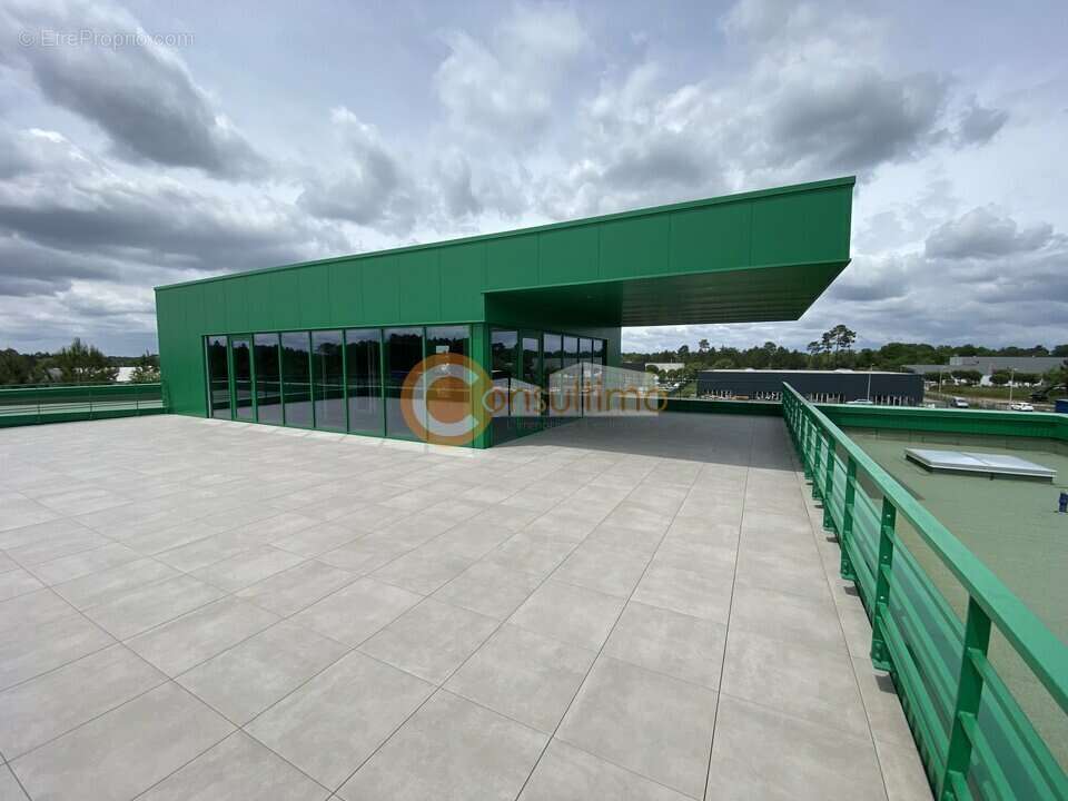 Mixte activites-bureaux à vendre - photo 10