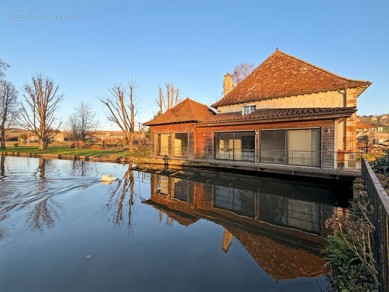 Maison à LA CLAYETTE