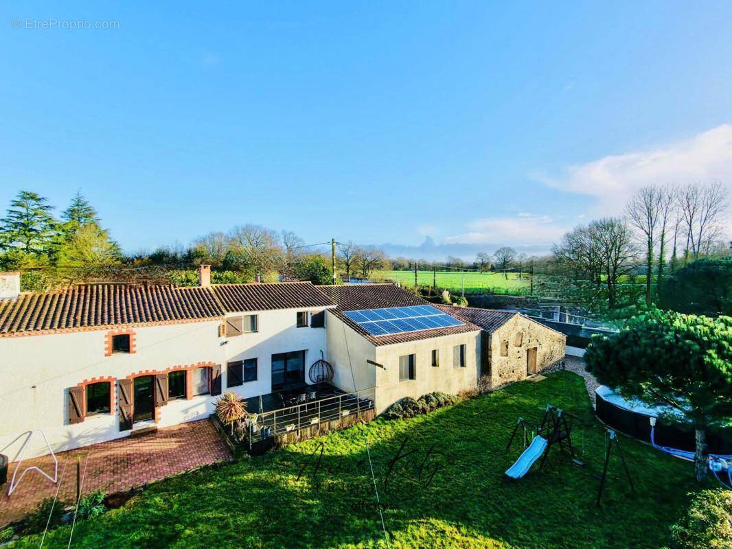 Maison à SAINTE-FLAIVE-DES-LOUPS